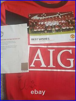 124 Johnny Evans Signed Manchester United Football Shirt from the Club