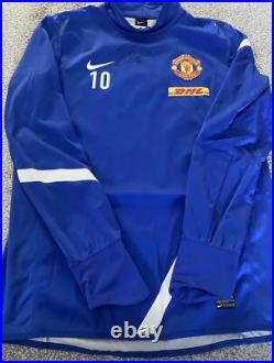 127 Signed Berbatov Manchester United Training Top 127 Signed Berbatov Manchester United Training Top