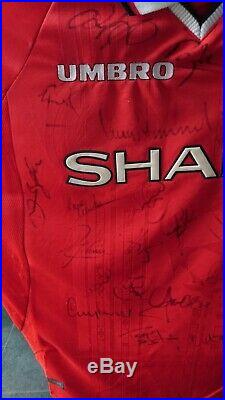 1999 Manchester United Used Season. Treble Season signed shirt