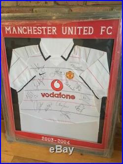 2003/2004 Manchester United Signed & Framed Shirt 13 Players COA Ronaldo