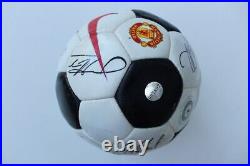 2005-06 Manchester United Football Squad Signed inc. Keane & Van Nistelrooy COA