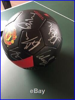 2009/10 Manchester United Football Signed 18 Rooney Scholes Park Man Utd Ball