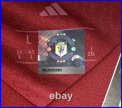 2025/2026 MUFC Numbered MU042360 COA Manchester United Squad Signed Shirt