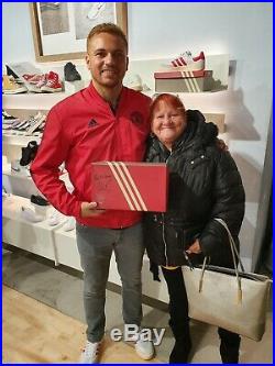 Adidas barcelona 99s Manchester United box signed by wes brown new in hand