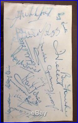 BUSBY BABES 22 x MANCHESTER UNITED PLAYERS inc MUNICH VICTIMS SIGNED PAGES