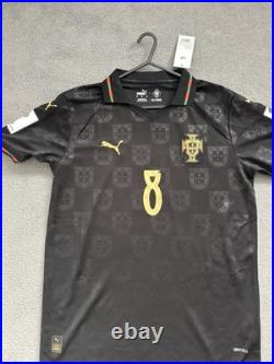 Bruno Fernandes Manchester United Hand Signed Portugal Shirt On the Number