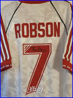Bryan Robson signed Manchester United Football Shirt 1991 CWC Cup Winners Cup