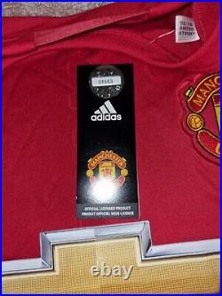 CHRIS SMALLING Signed Manchester United Shirt. Still in original Sleve/Envelope
