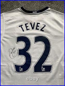Carlos Tevez #32 Manchester United 2008/09 Signed Away Football Shirt with COA