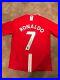 Cristiano_Ronaldo_signed_Manchester_United_2008_Champions_Shirt_01_hoiq