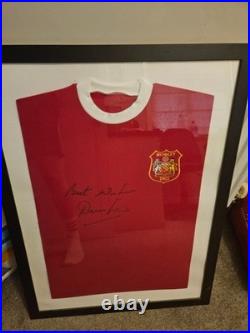 Denis law signed shirt Manchester United memorabilia Denis law signed shirt Manchester United memorabilia