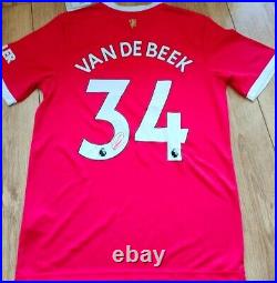 Donny van de Beek Hand Signed Manchester United Name & Number Home Shirt 21/22 3