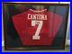 Eric_Cantona_Personally_Signed_Manchester_United_Home_Shirt_Framed_Ready_To_Hang_01_iy