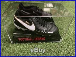Eric Cantona Signed Football Boot Manchester United KING Legend Display Case COA