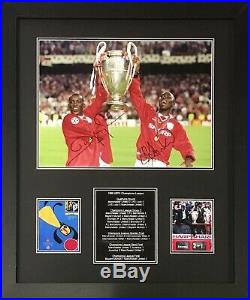 Framed Yorke & Cole Signed Manchester United 1999 Champions League Final Photo