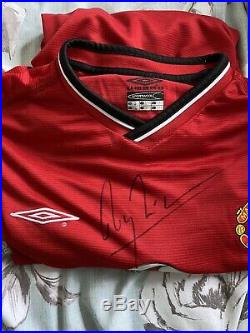 Hand Signed. Manchester United shirt. Man Utd. Signed By Roy Keane
