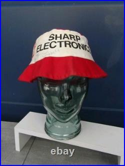 Hand Signed Vintage Manchester United FC 1983/83 Sharp Electronics Beanie Hat