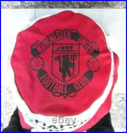Hand Signed Vintage Manchester United FC 1983/83 Sharp Electronics Beanie Hat