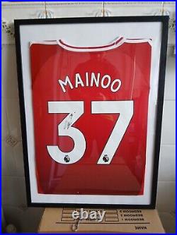 Kobbie Mainoo Hand Signed Manchester United Framed Football Shirtt With Coa Kobbie Mainoo Hand Signed Manchester United Framed Football Shirtt With Coa