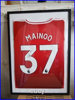 Kobbie Mainoo Hand Signed Manchester United Framed Football Shirtt With Coa Kobbie Mainoo Hand Signed Manchester United Framed Football Shirtt With Coa