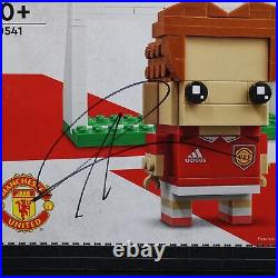 LEGO 40541 Manchester United Brick Headz Signed By Alessia Russo