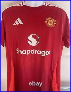 Leny Yoro Signed Manchester United Shirt With COA and Photo Proof
