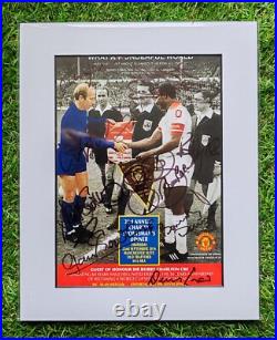 MANCHESTER UNITED DINNER MENU Cover 2016 SIGNED BY 10 FORMER PLAYERS COA RARE MANCHESTER UNITED DINNER MENU Cover 2016 SIGNED BY 10 FORMER PLAYERS COA RARE