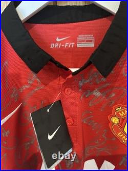 Manchester United 13/14 Home Signed by Squad Shirt with COA