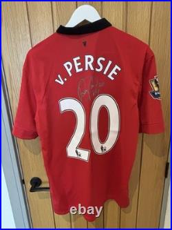 Manchester United 13/14 Home Signed by Squad Shirt with COA