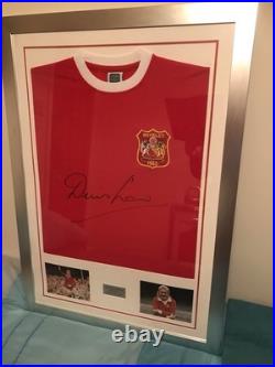 Manchester United 1970s Retro Shirt Signed by Denis Law