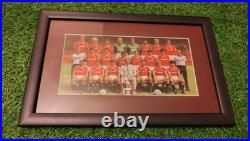 Manchester United 1983 FAC Final SIGNED 14 x 9 MOUNTED & FRAMED Stunning Piece
