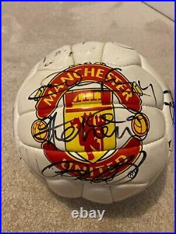 Manchester United 1999 Treble Winners Signed football Ferguson Beckham etc