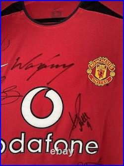 Manchester United 2002/03 home shirt signed by Ronaldo, Keane + Others COA