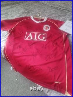 Manchester United 2007 1st team Signed Shirt Certificate of Authenticity