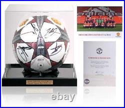 Manchester United 2015/16 Squad Hand Signed Ball Football FA Cup Winners COA