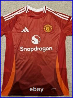 Manchester United 24/25 Home Shirt Signed By Brazilian Midfielder Casemiro Manchester United 24/25 Home Shirt Signed By Brazilian Midfielder Casemiro