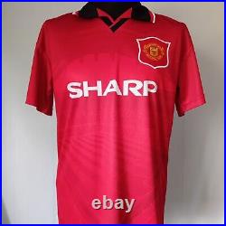 Manchester United 94 96 Number 16 Retro Home Shirt Signed Roy Keane