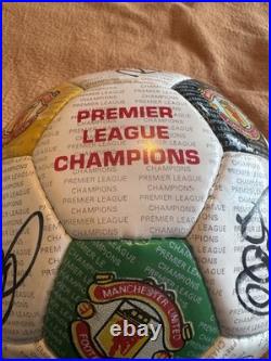 Manchester United Ball Signed By 93/94 Squad Including Giggs, Cantona and Keane
