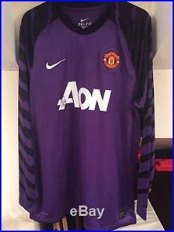 Manchester United Edwin Van Der Sar 2010-11 Signed & match worn football shirt