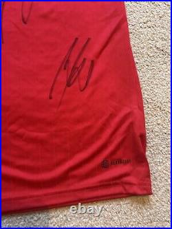 Manchester United Hand Signed Home Shirt With Certificate Of Authenticity Size L