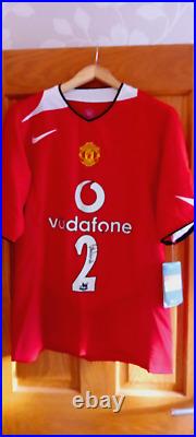 Manchester United Home Football Shirt 2004 Signed Unused With Tags Large # 2 G. N