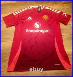 Manchester United Home Shirt Squad Signed + Official Coa (42474) 24/25 Manchester United Home Shirt Squad Signed + Official Coa (42474) 24/25