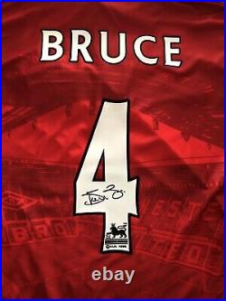 Manchester United Jersey Signed By Steve Bruce