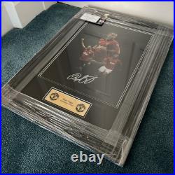 Manchester United Legends 7 Ryan Giggs signed photo. Framed. Certificate NEW Manchester United Legends 7 Ryan Giggs signed photo. Framed. Certificate NEW