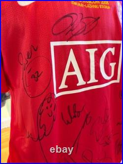 Manchester United Moscow 2008 FInal CL Shirt Hand Signed by 1st Team With COA
