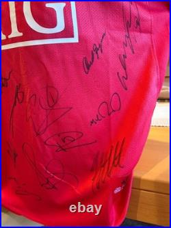 Manchester United Moscow 2008 FInal CL Shirt Hand Signed by 1st Team With COA