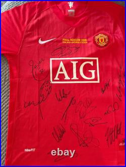 Manchester United Moscow 2008 FInal CL Shirt Hand Signed by 1st Team With COA