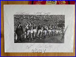Manchester United Multi Signed 1958 Fa Cup Final Picture Manchester United Multi Signed 1958 Fa Cup Final Picture