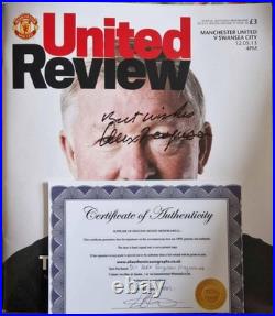 Manchester United Programme 12 May 2013 signed by Sir Alex Ferguson with COA Manchester United Programme 12 May 2013 signed by Sir Alex Ferguson with COA