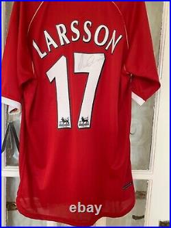 Manchester United Retro signed Henrik Larsson T shirt